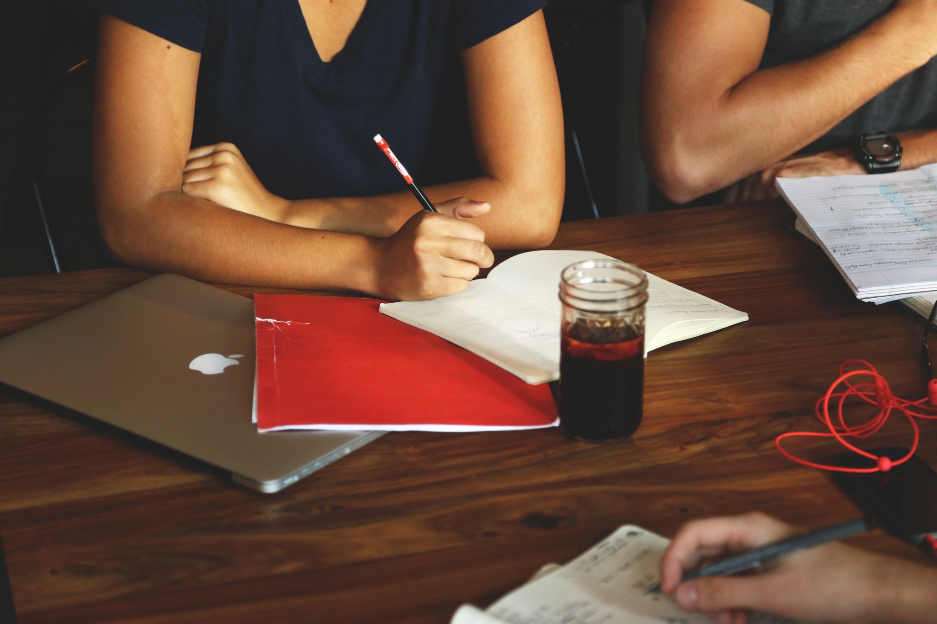 Cómo fortalecer un equipo fundador para escalar un proyecto